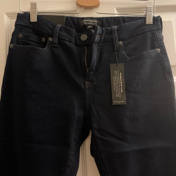 Banana Republic Factory LOW-RISE BOOTCUT JEAN - Picture 7 of 7